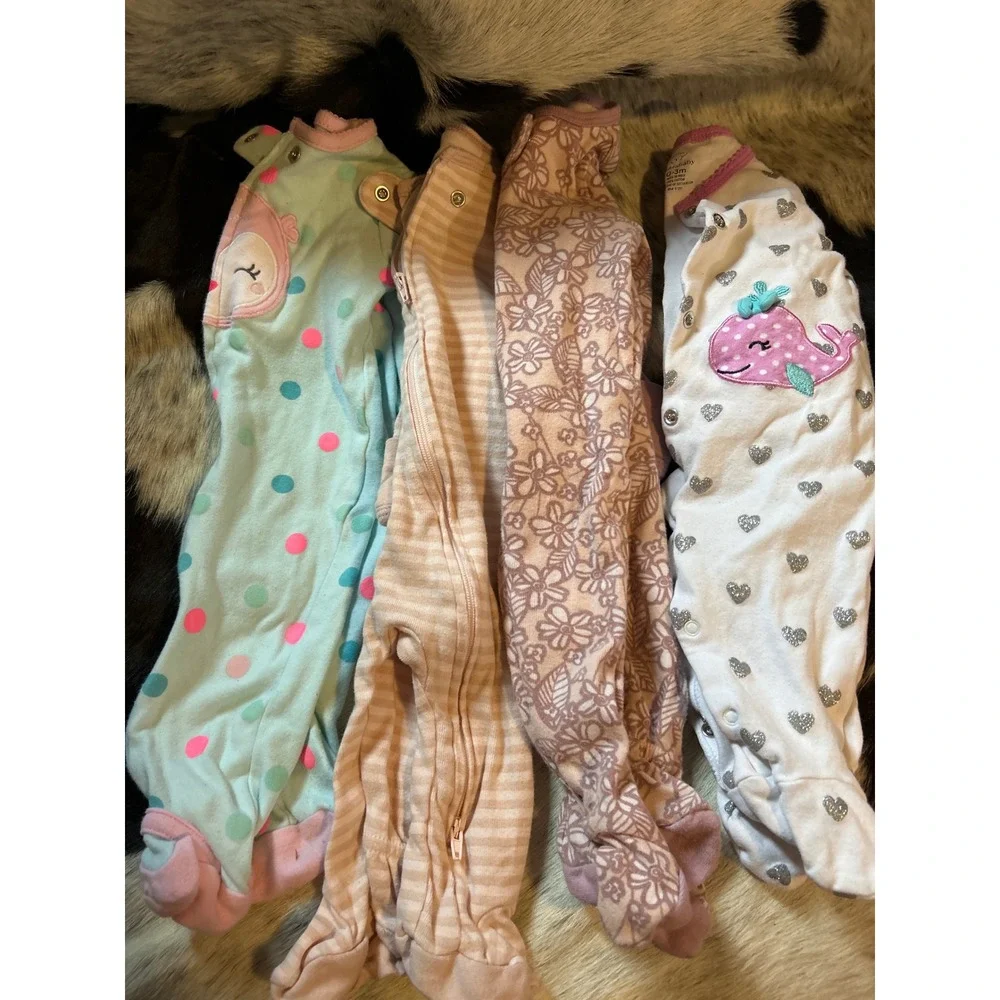 Baby Girl Clothing 33 pc Lot 0-3 Months‎ Carters Disney Elmo Sleepers Bodysuits